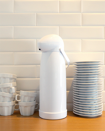 A #GarrafaTérmicaNobileMor, além de possuir design clean e sofisticado, proporciona tudo isso e mais um pouco ✨
Dê um clique na imagem para conferir!